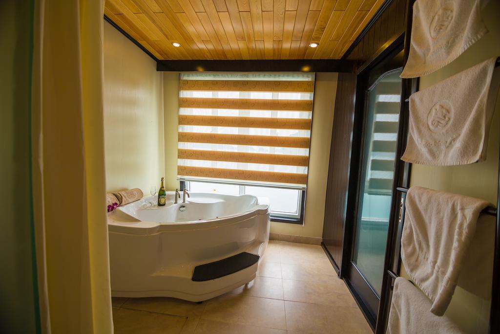 Dragon Legend Cruise Hotel Hạ Long Phòng bức ảnh