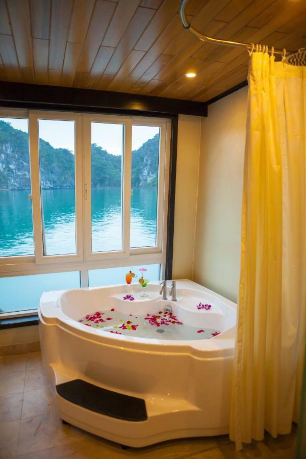 Dragon Legend Cruise Hotel Hạ Long Ngoại thất bức ảnh